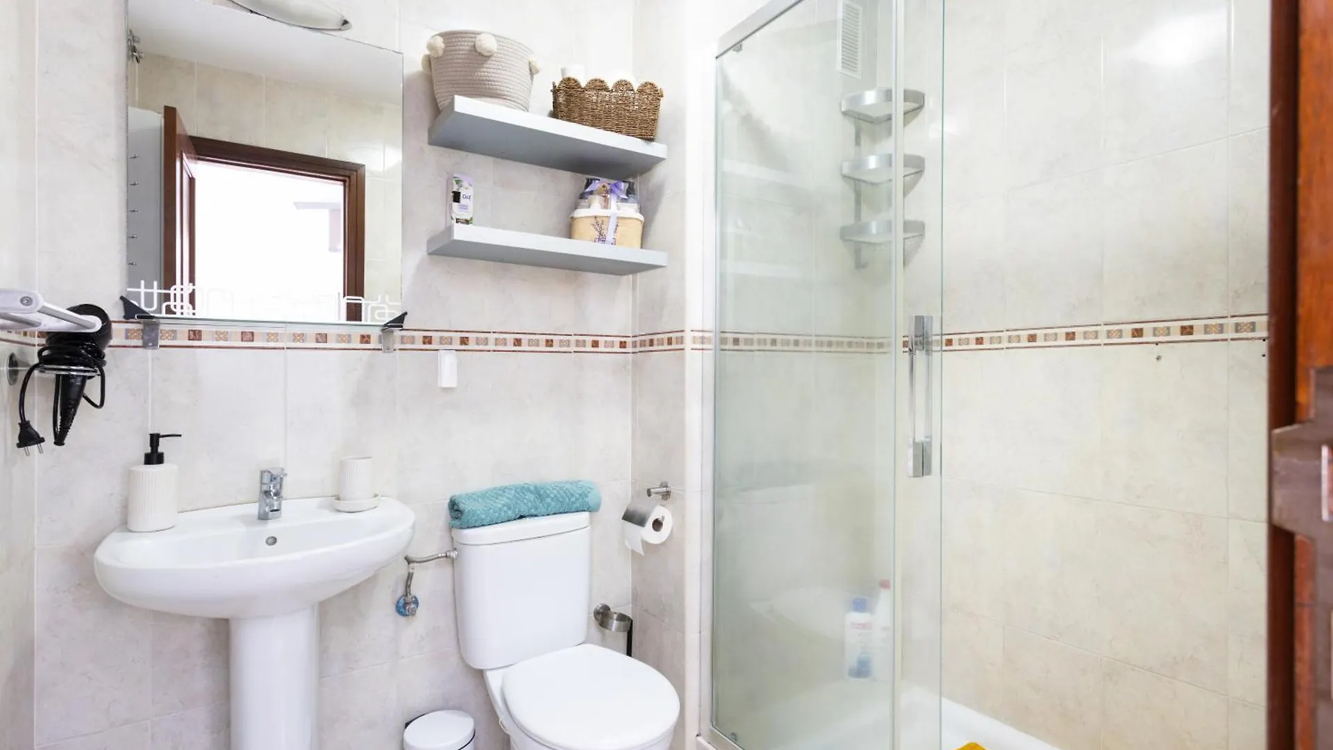 Apartament Apartamento Buganvilla Suite La Laguna  Hiszpania